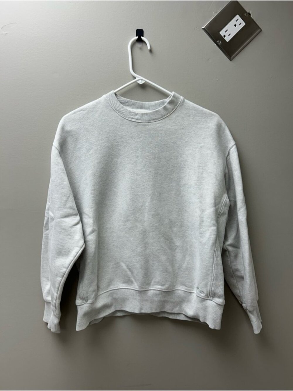 TNA Sweatfleece Cozy Fleece Boyfriend Fit Grey Crewneck